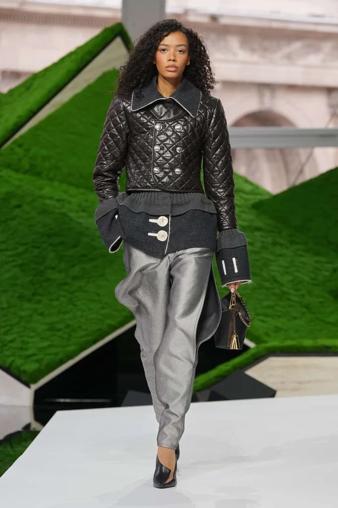 Louis Vuitton 26FW Runway-46