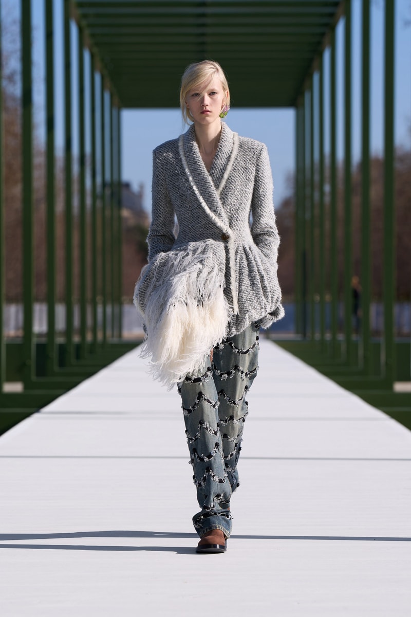 Dior Fall/Winter 2026–2027 Collection Unveiled at Jardin des Tuileries in Paris