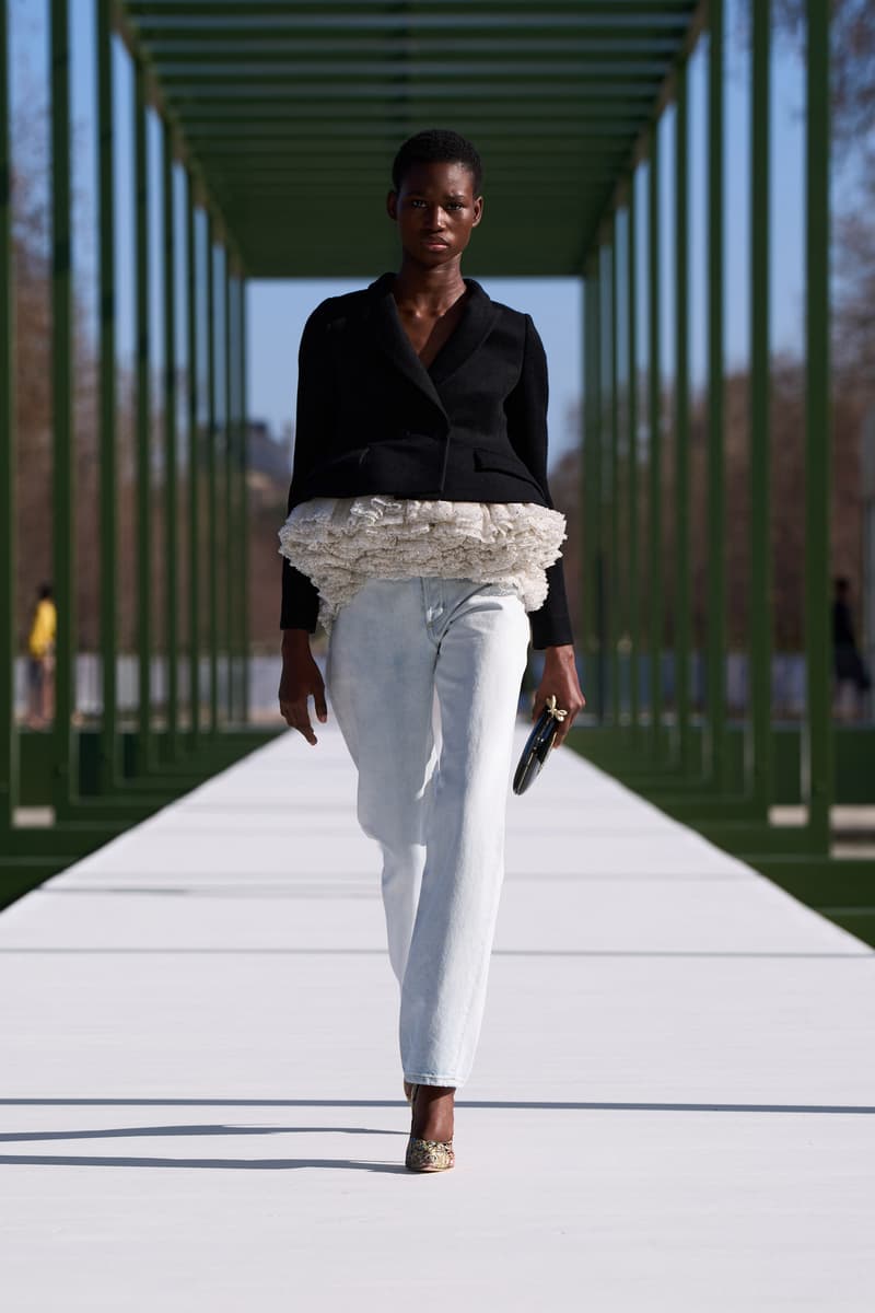 Dior Fall/Winter 2026–2027 Collection Unveiled at Jardin des Tuileries in Paris