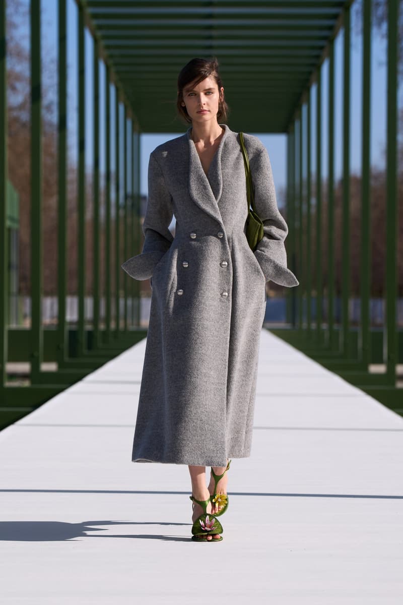 Dior Fall/Winter 2026–2027 Collection Unveiled at Jardin des Tuileries in Paris