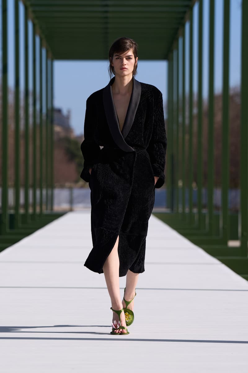Dior Fall/Winter 2026–2027 Collection Unveiled at Jardin des Tuileries in Paris