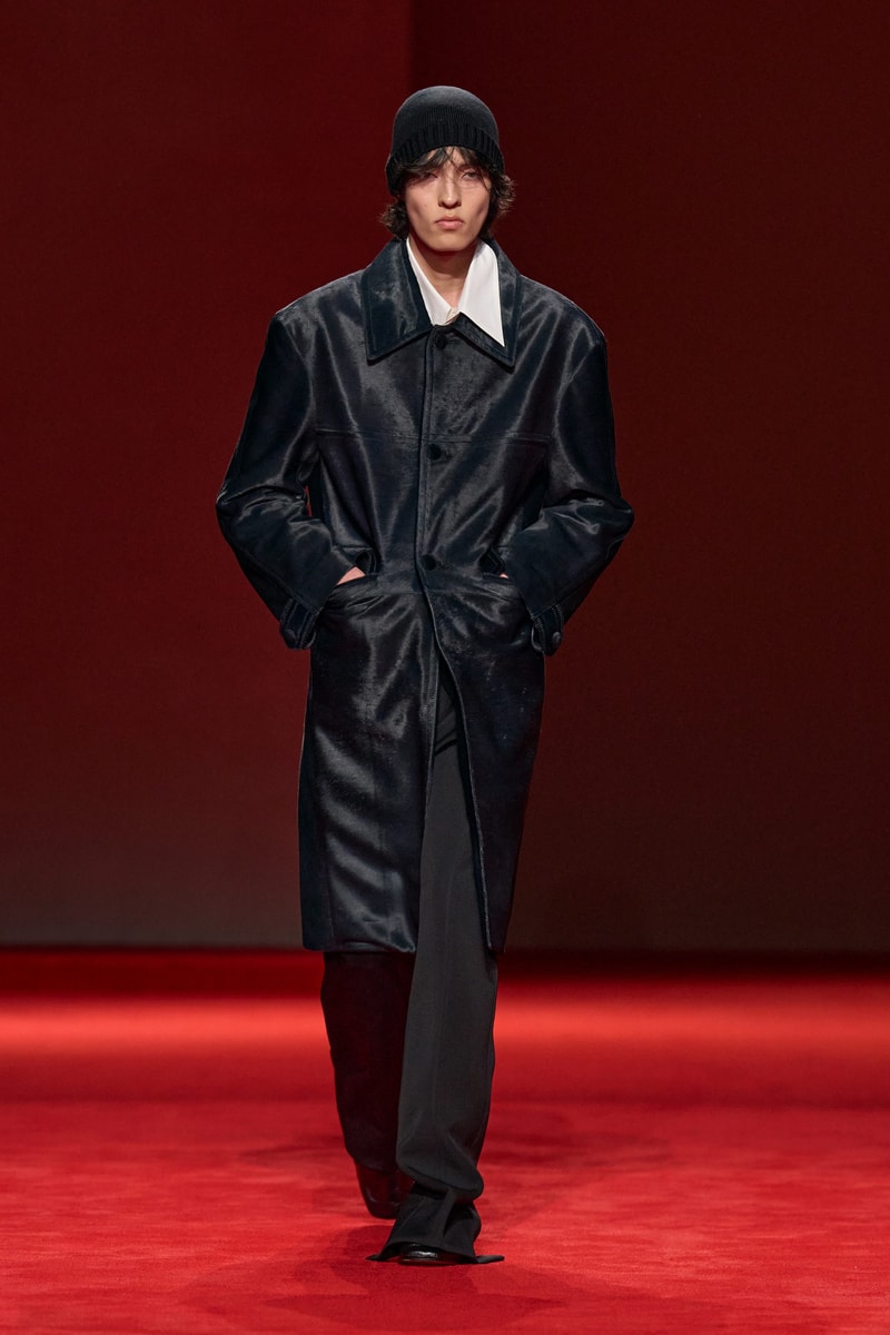 Bottega Veneta FW26: Louise Trotter Delivers a Masterclass in Texture and Movement