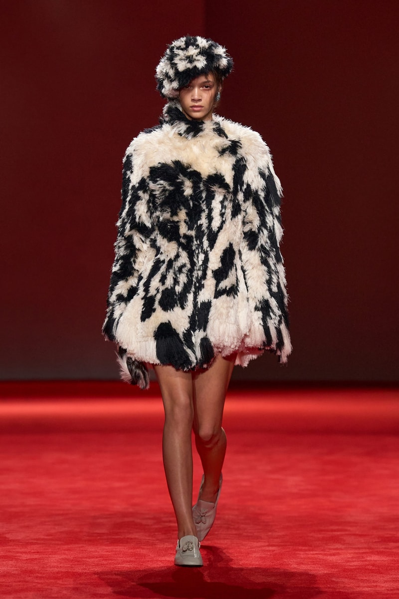 Bottega Veneta FW26: Louise Trotter Delivers a Masterclass in Texture and Movement
