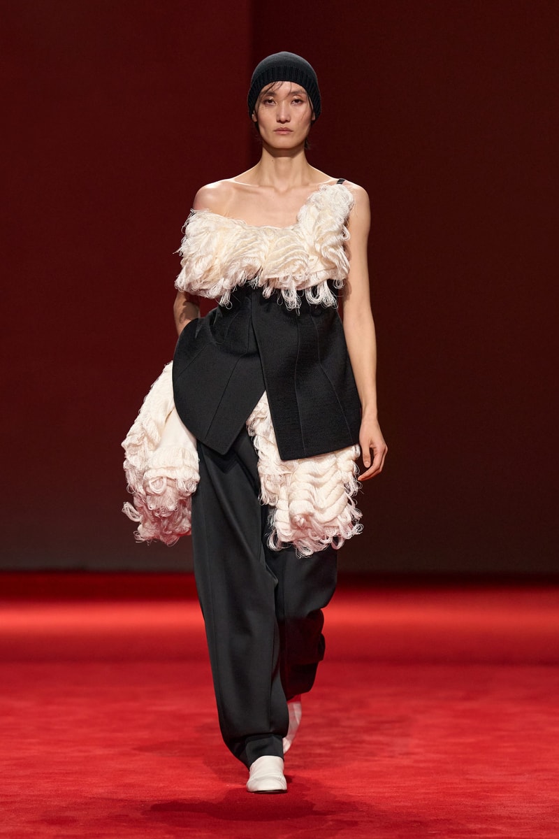 Bottega Veneta FW26: Louise Trotter Delivers a Masterclass in Texture and Movement