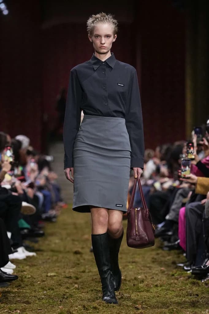 #PFW: The Zigzag Headband Is Back—The Miu Miu Girl Grows Up but Stays Rebellious!