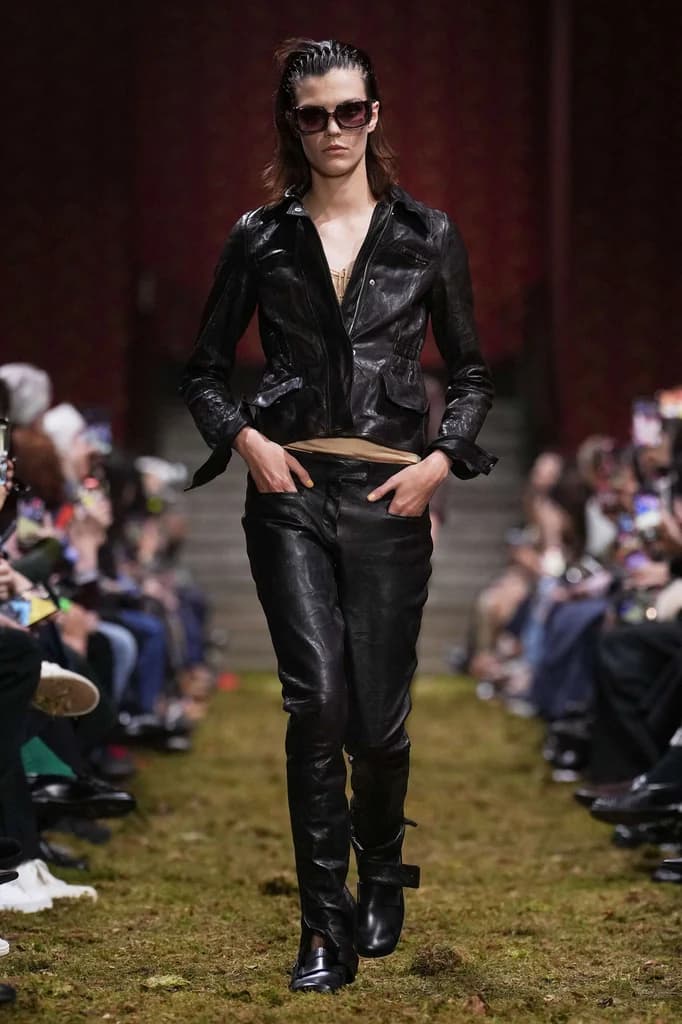 #PFW: The Zigzag Headband Is Back—The Miu Miu Girl Grows Up but Stays Rebellious!