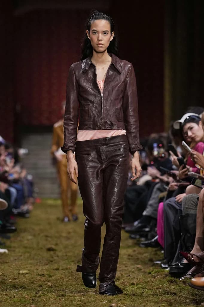 #PFW: The Zigzag Headband Is Back—The Miu Miu Girl Grows Up but Stays Rebellious!