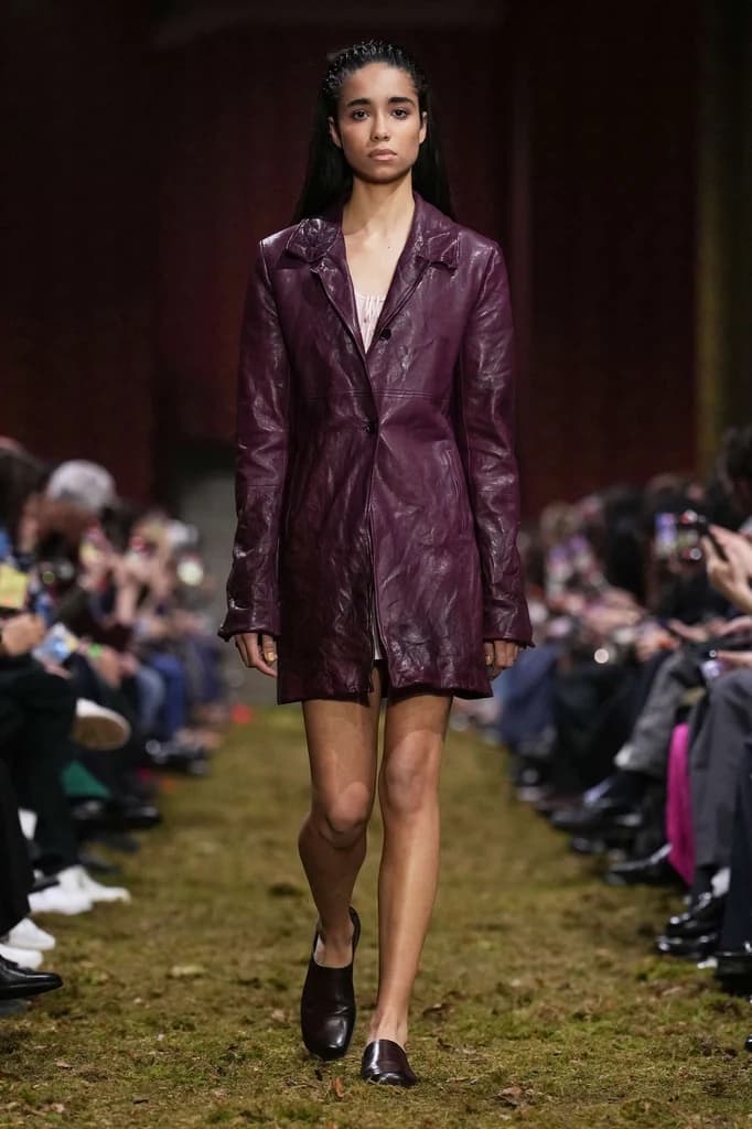 #PFW: The Zigzag Headband Is Back—The Miu Miu Girl Grows Up but Stays Rebellious!