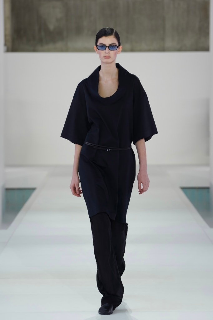 COS 2026 Spring Summer Collection Seoul Fashion Show Looks Beige Gray Minimalism