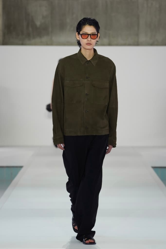 COS 2026 Spring Summer Collection Seoul Fashion Show Looks Beige Gray Minimalism