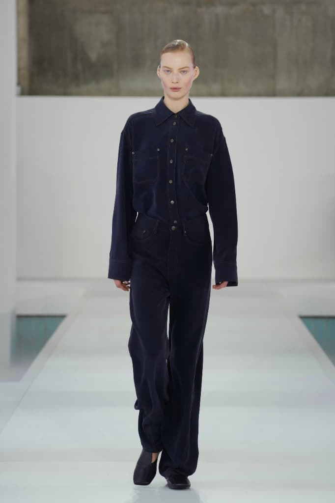 COS 2026 Spring Summer Collection Seoul Fashion Show Looks Beige Gray Minimalism