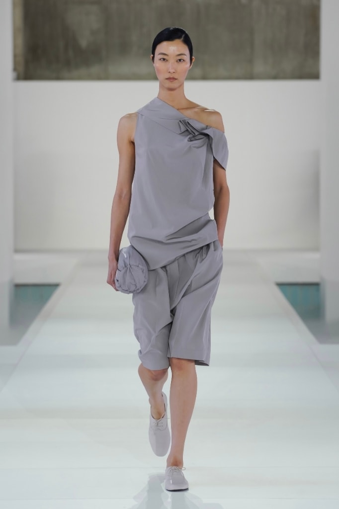 COS 2026 Spring Summer Collection Seoul Fashion Show Looks Beige Gray Minimalism