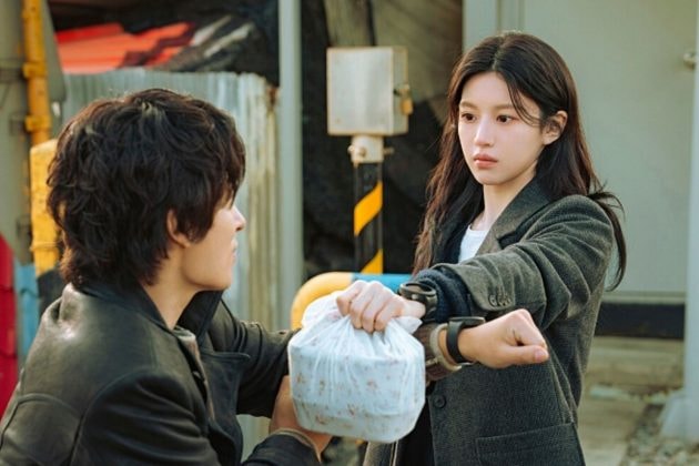 努力克服自卑的我們：10 句直擊心靈金句、3 個找回自信的方法與心靈成長指南 | POPBEE