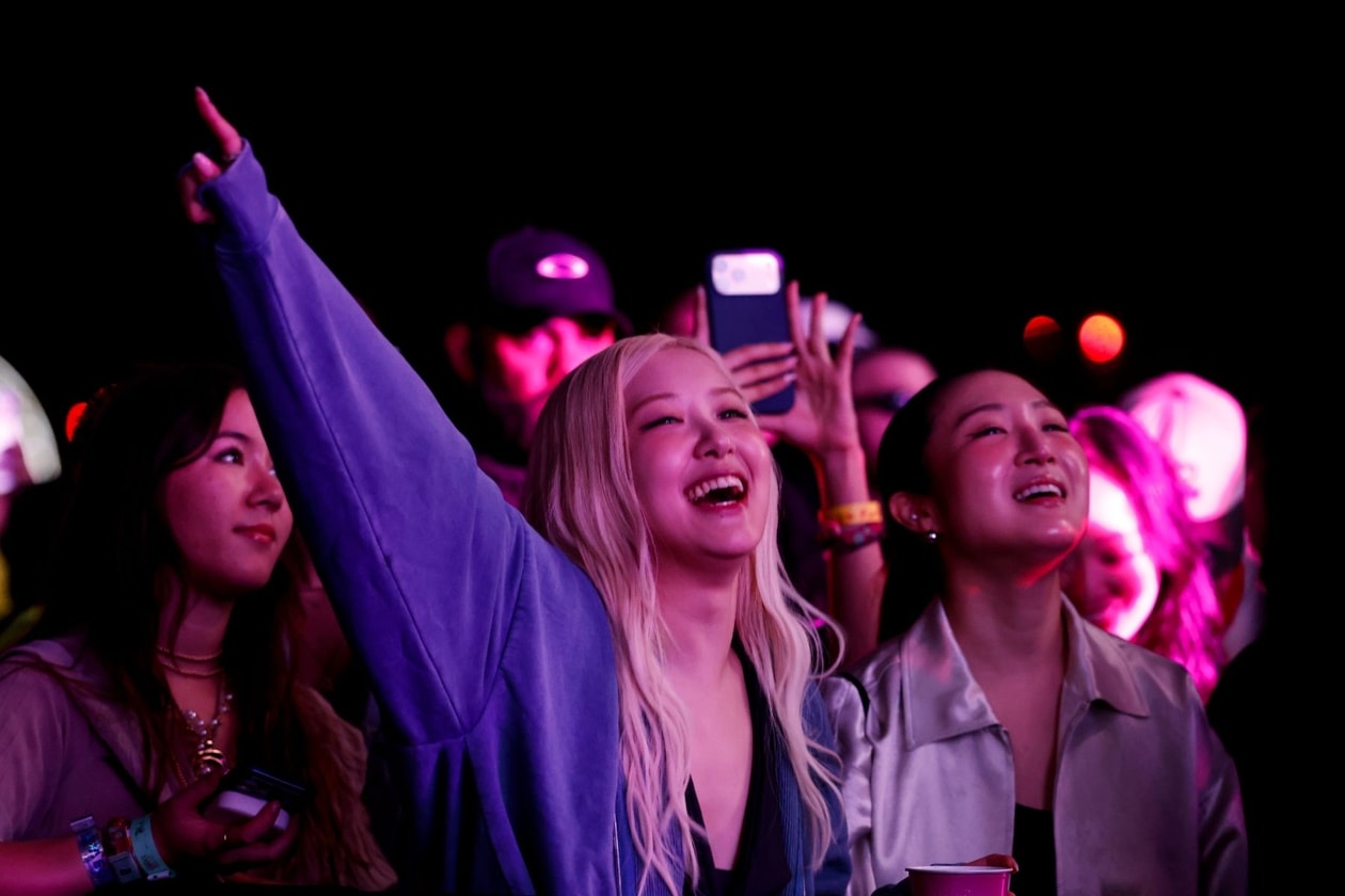 BLACKPINK Coachella 2026 ：Jennie、Rosé、Lisa 音樂節穿搭細節全解析