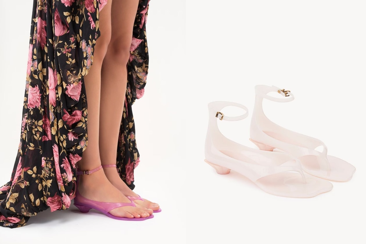 像是從 Barbie 衣櫃走出來！Chloé 全新夢幻果凍鞋系列，實現雨天的優雅穿搭