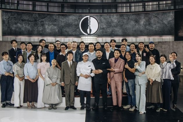 Netflix《黑白大廚 3》第 3 季官宣！報名資格改為 4 人一組、2026 播出日期、評審名單預測