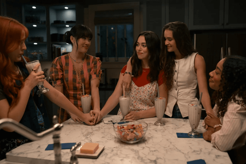 Netflix 六月完整片單：《金特務：本色回歸》《末行手記》《鐵拳教育》《甜木蘭 5 》《降世神通2》...