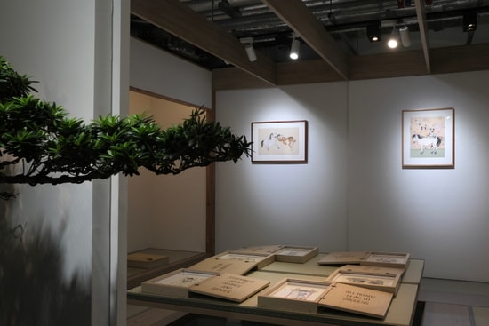 everyday-distances-exhibition-touch-gallery