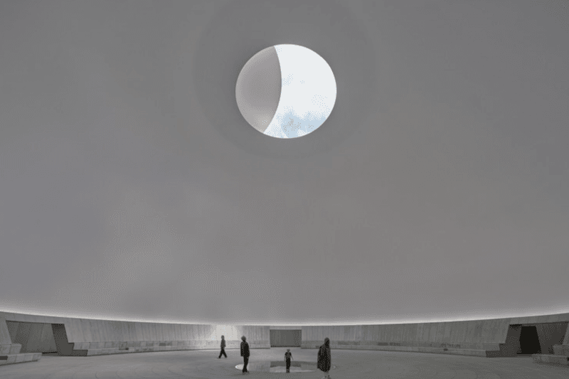 天空竟然也能成為藝術品：James Turrell 第 100 件 Skyspace 在丹麥 ARoS 美術館！