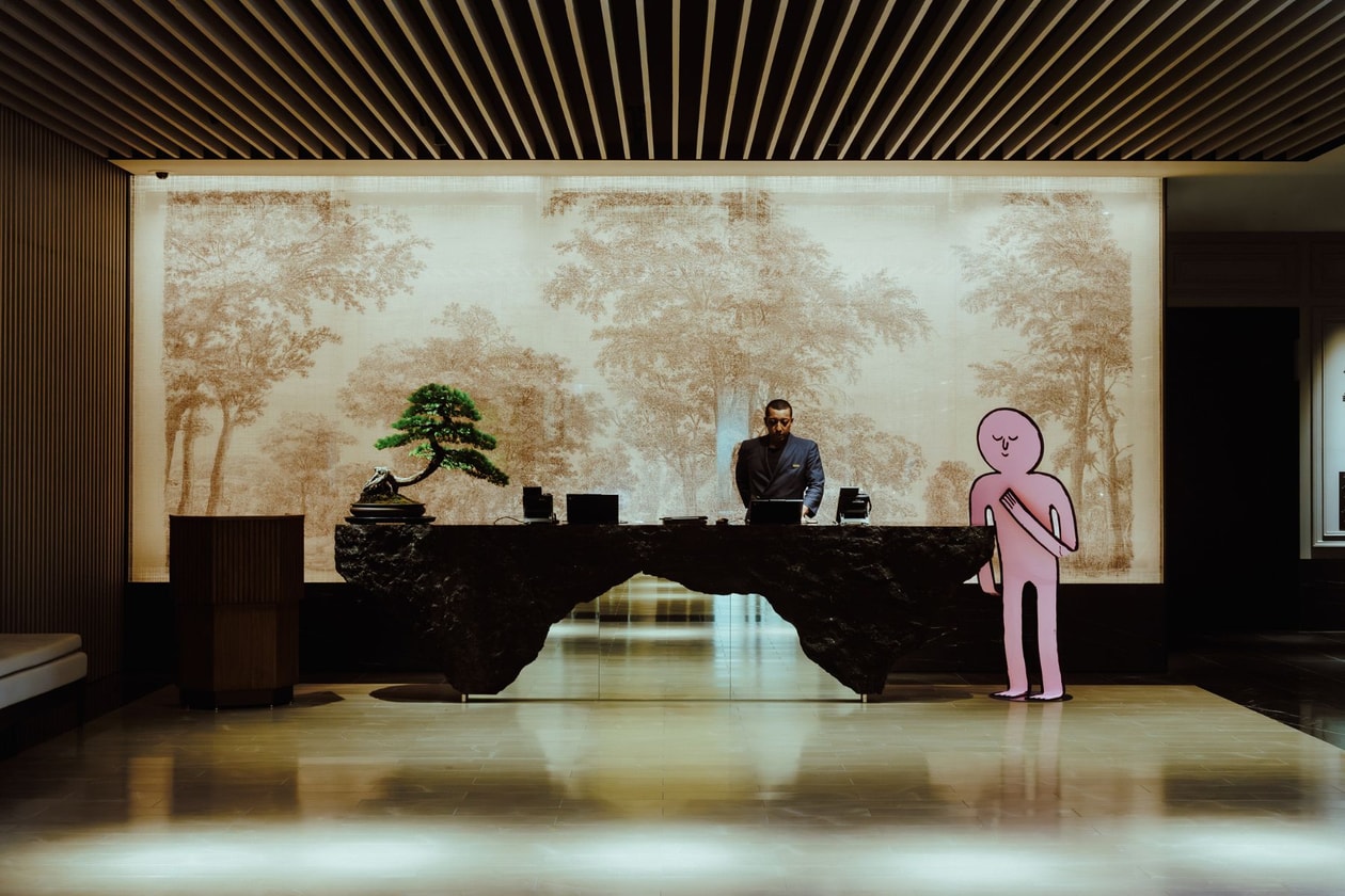 走進麻布台之丘尋寶：Janu Tokyo 聯手藝術家 Jean Jullien，10 位紙片旅人陪你渡假！
