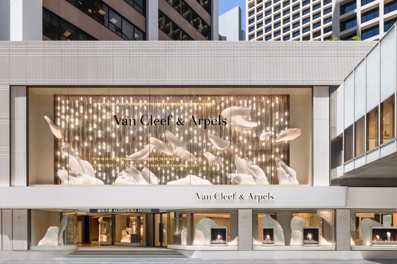 Van Cleef &amp; Arpels 梵克雅寶香港旗艦店遷往歷山大廈：5 大設計亮點與典藏展覽搶先看