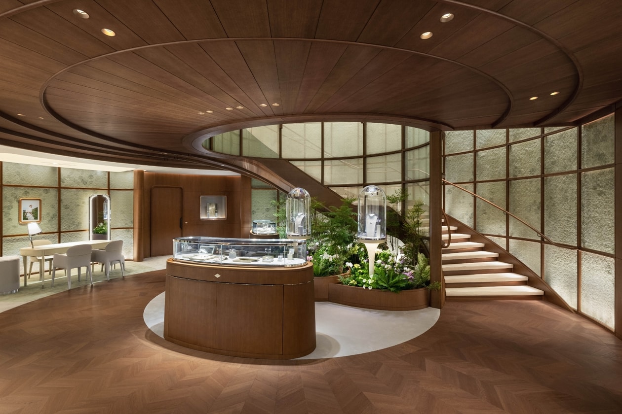 Van Cleef &amp; Arpels 梵克雅寶香港旗艦店遷往歷山大廈：5 大設計亮點與典藏展覽搶先看