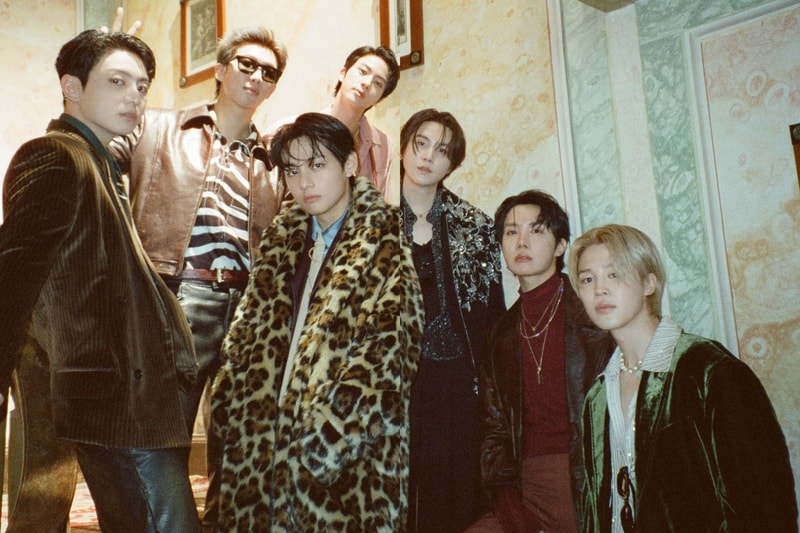 從豹紋大衣到天鵝絨西裝，BTS 把 AMIRI 兩季男裝穿進《NORMAL》
