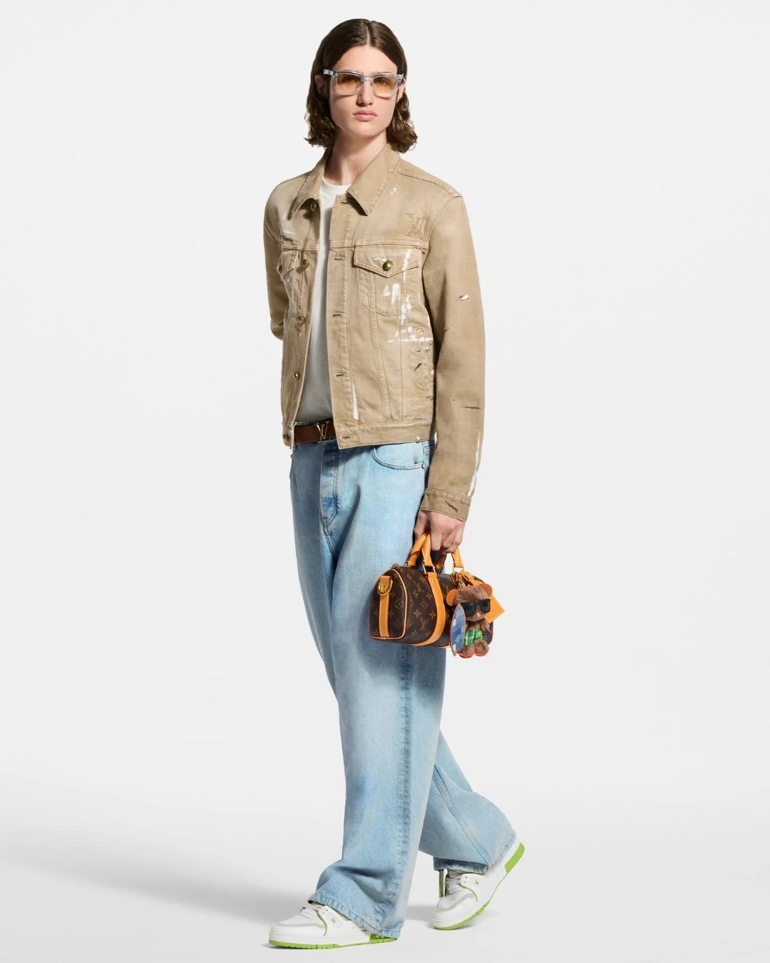 讓鞋櫃多一點可愛話題：Louis Vuitton LV Trainer 全新配色登場，小熊吊飾一登場就被鎖定！