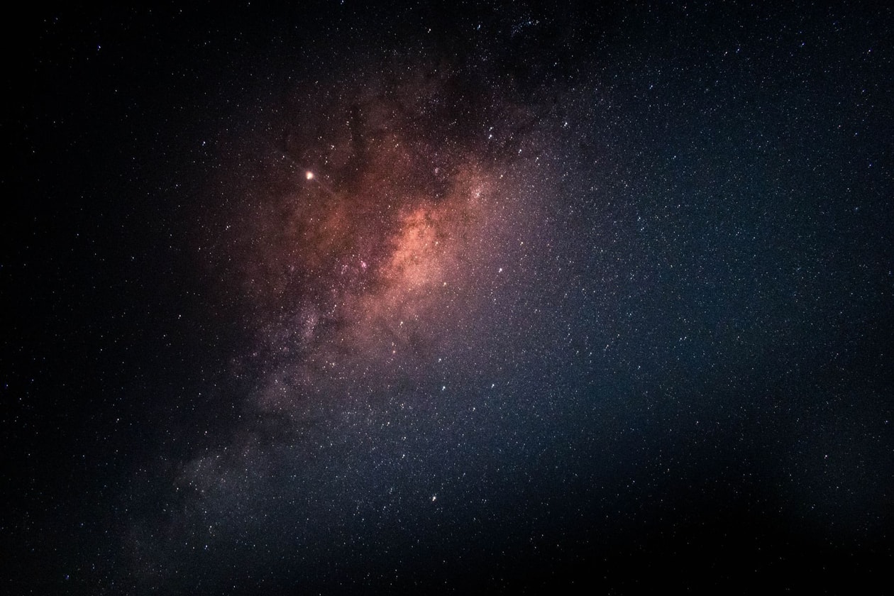 十月星座運勢指南：金水逆行與天秤新月，12 星座事業愛情全解析｜POPBEE