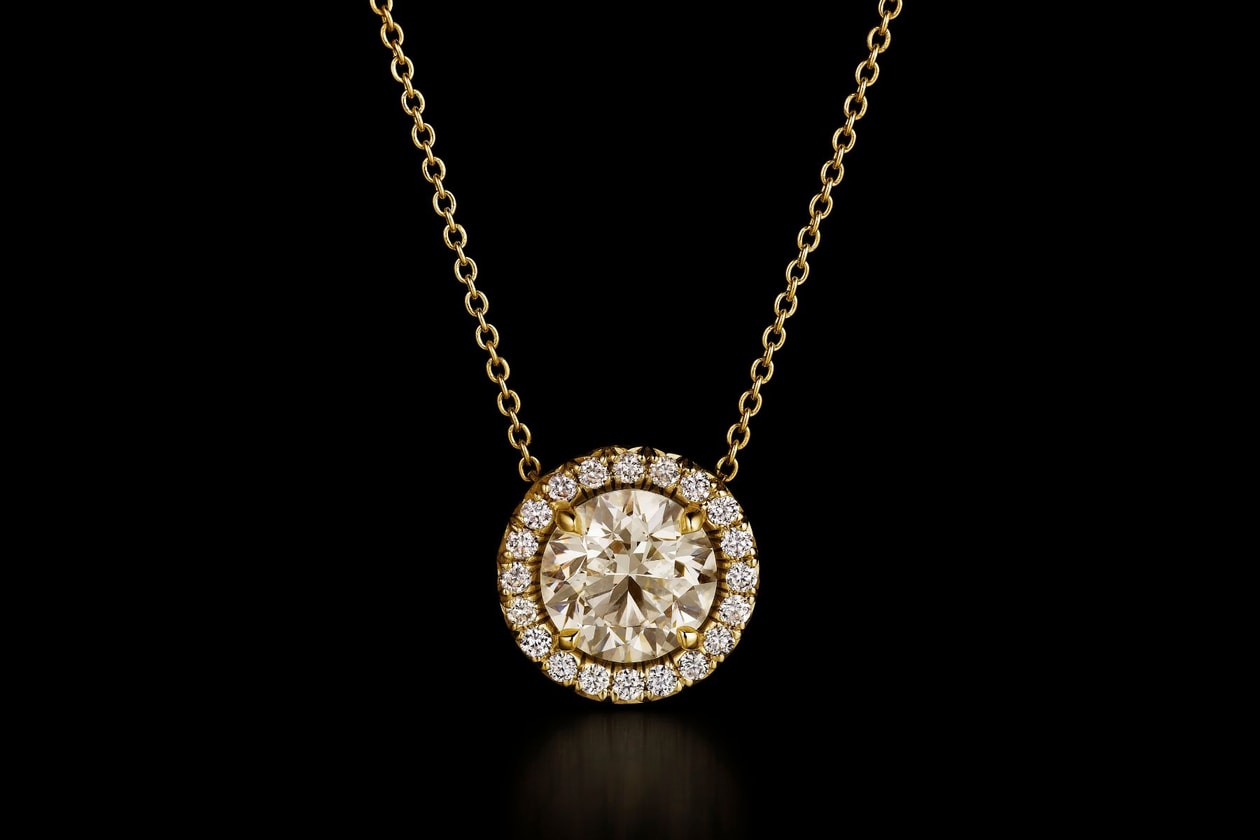 De Beers Desert Diamonds ICONS Holiday Collection: Warm-Toned Diamonds Reinterpret the Classic Tennis Bracelet