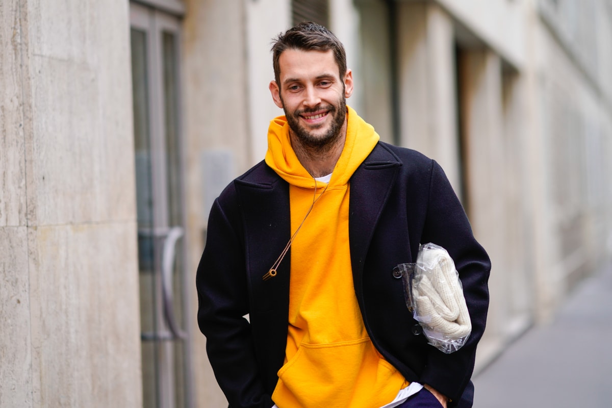 Jacquemus - Le porte Jacquemus  HBX - Globally Curated Fashion and  Lifestyle by Hypebeast