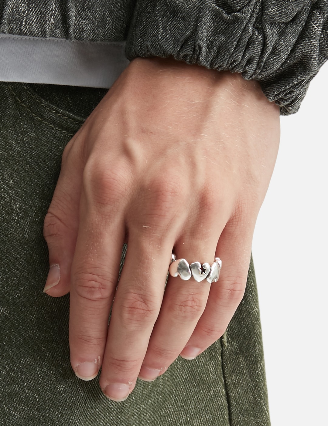 Icon Love Me Not Necklace view 12