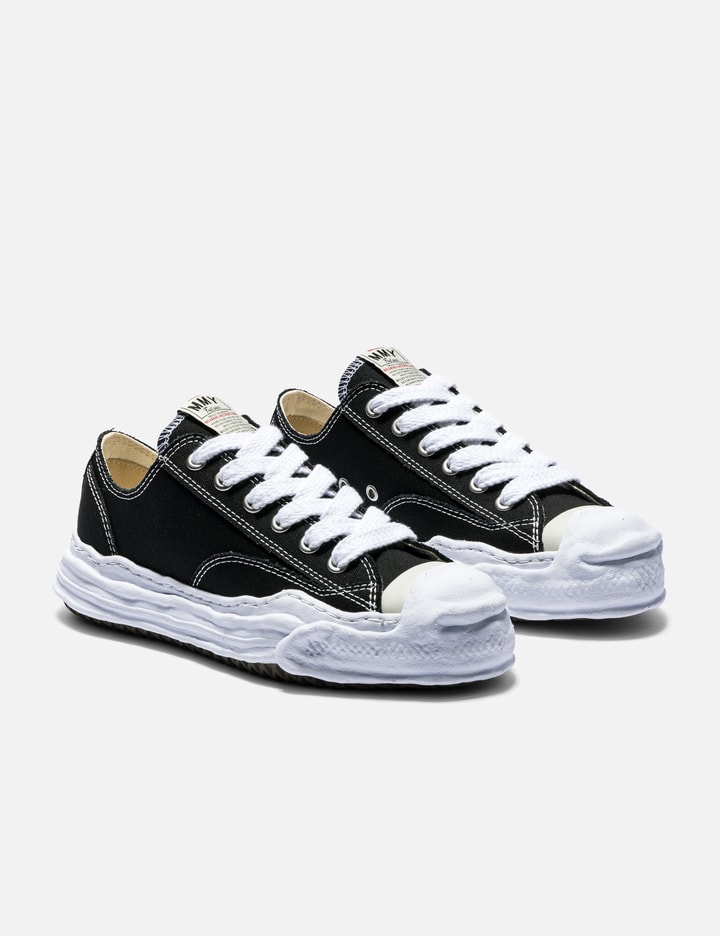Hank Low-Top Sneakers Placeholder Image