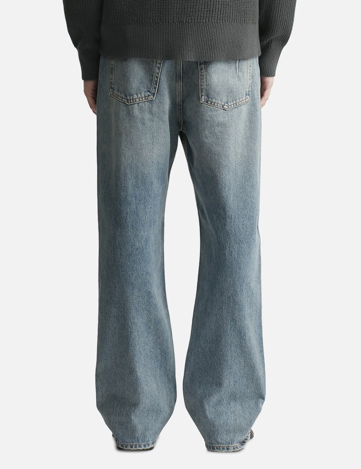 Won Hundred Steve Wash 18