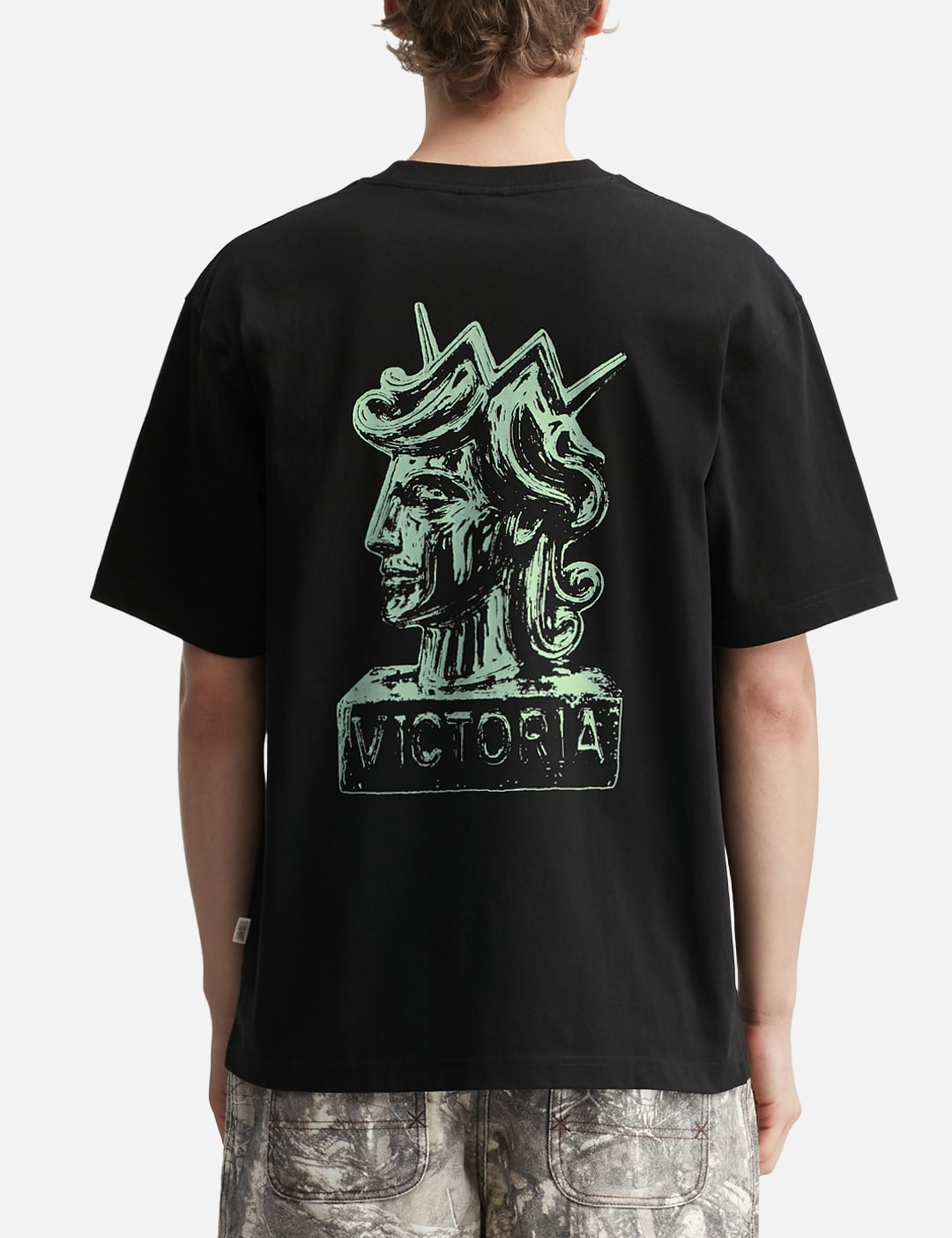 Queenhead Statue Short Sleeves T-Shirt view 13