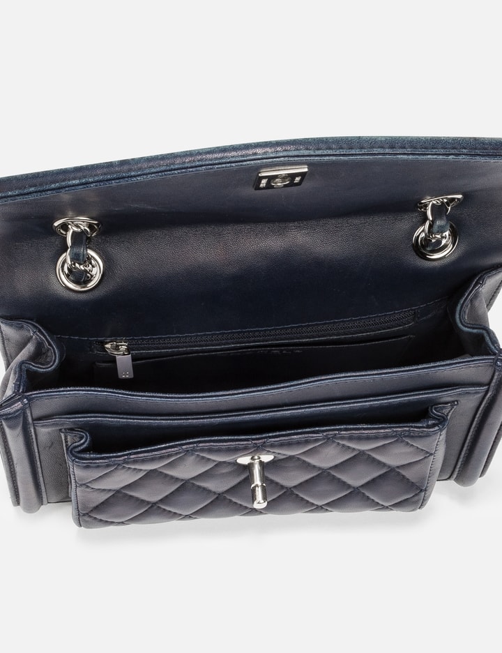Pre-owned Chanel Crossbody Bag In Blue