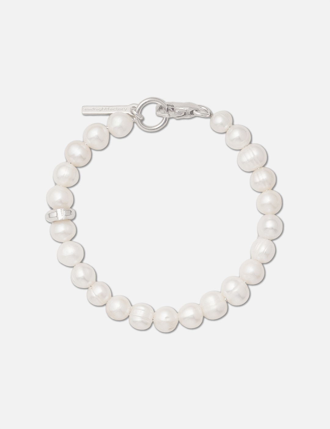 Chuck Nut With Freshwater Pearls Bracelet view 5