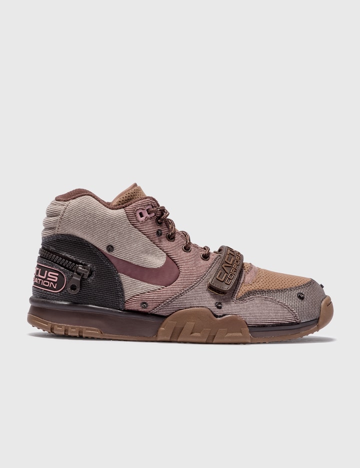 Nike x Travis Scott エア トレーナー 1 SP Placeholder Image