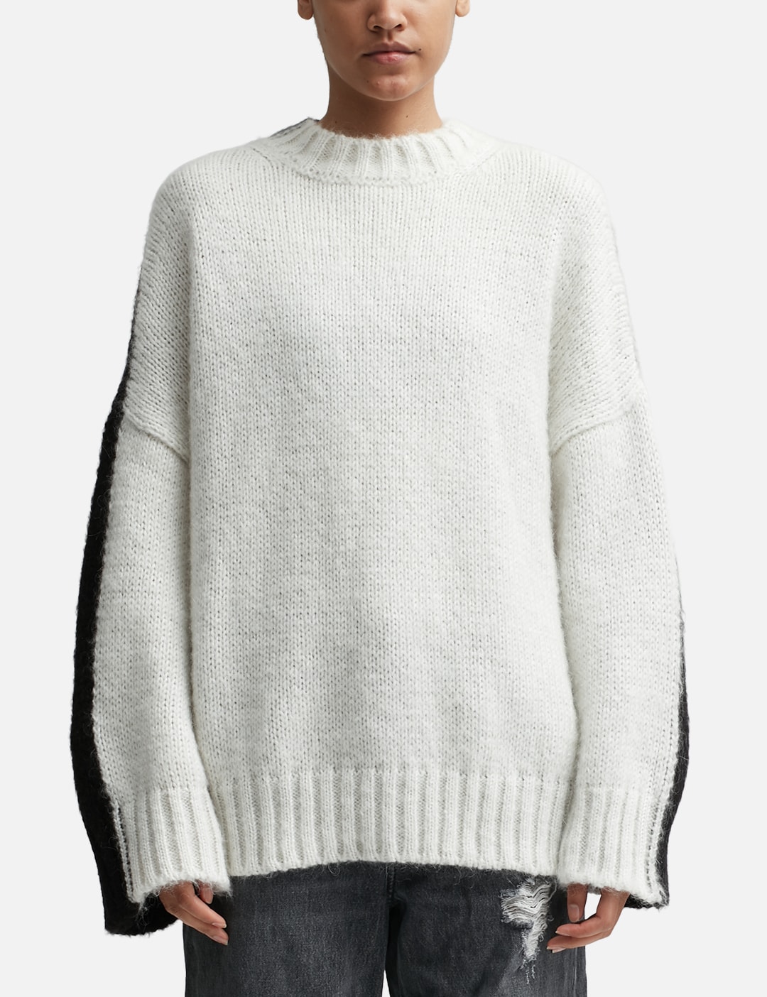 COLOUR BLOCK CREWNECK JUMPER