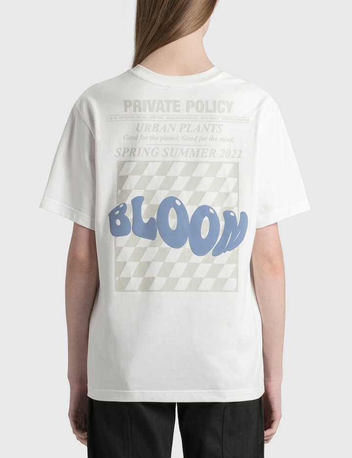 ブルーム グラフィック Tシャツ Placeholder Image