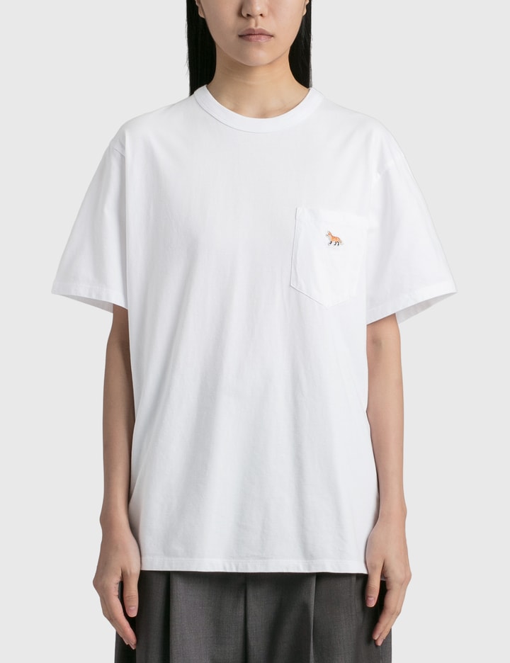 베이비 폭스 패치 포켓 티셔츠 Placeholder Image