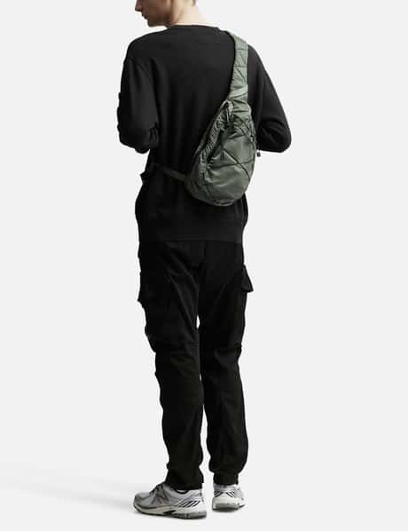 C.P. Company - NYLON B CROSSBODY RUCKSACK | HBX - ハイプビースト 