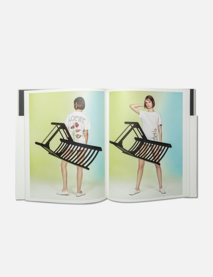 F/W 2018-2019 Lookbook (964/1400) Placeholder Image