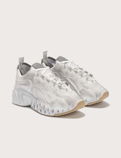アクネ ストゥディオズ - Manhattan Tumbled Sneaker | HBX