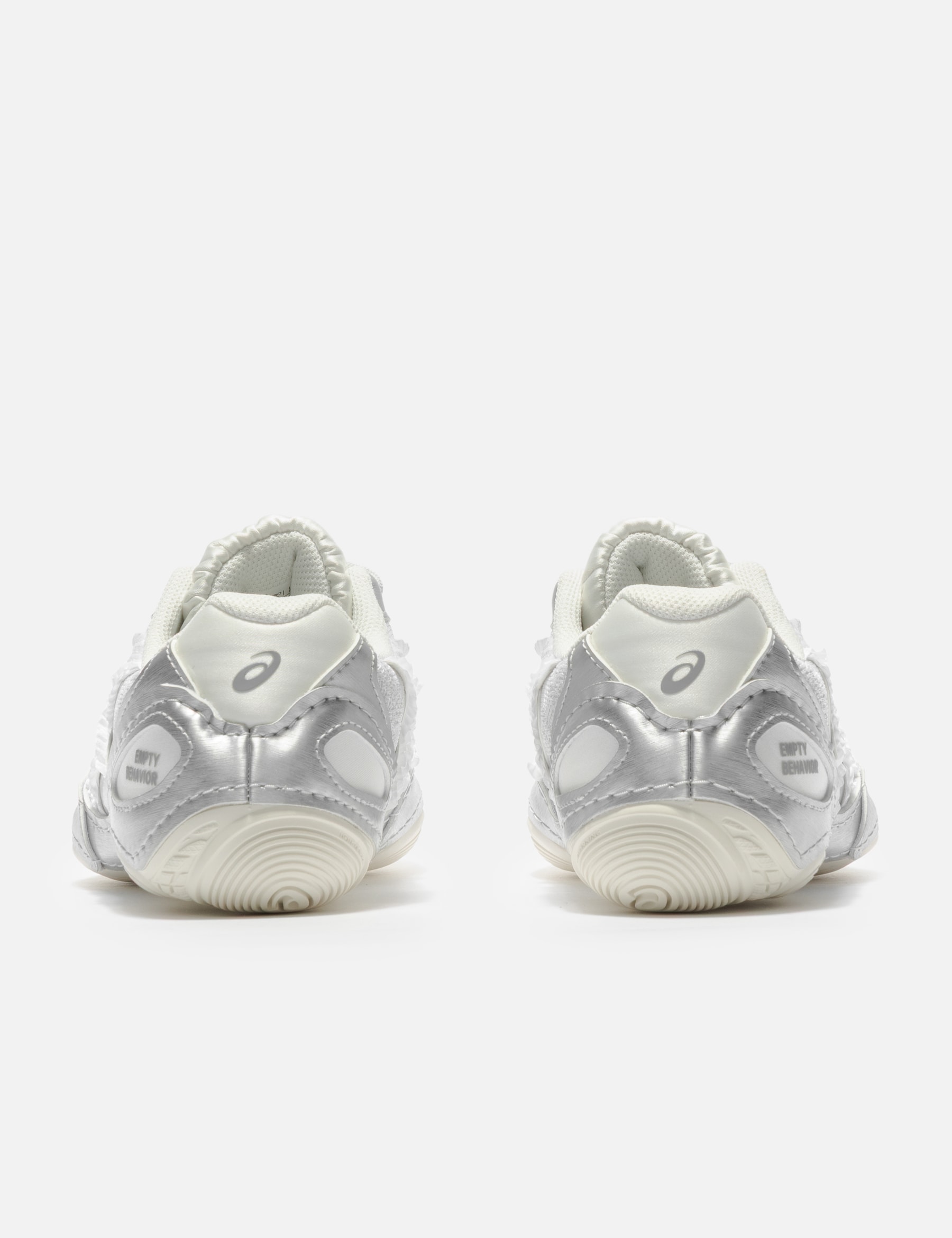 EMPTY BEHAVIOR X Asics HYPERSYNC view 15