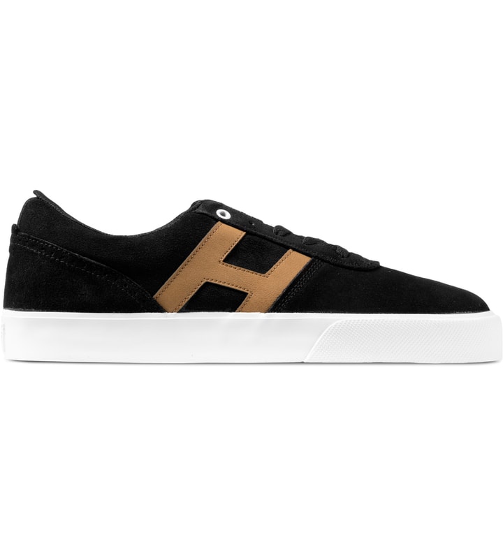 Black/Tan Choice Low-Top Shoes Placeholder Image