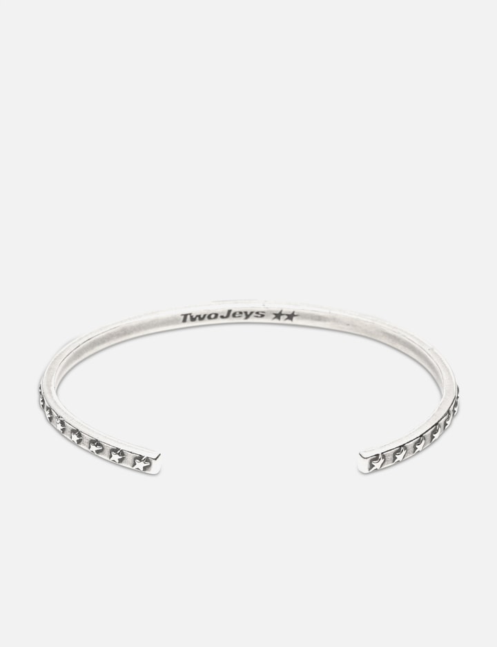 Twojeys Star Studded Bangle In Metallic