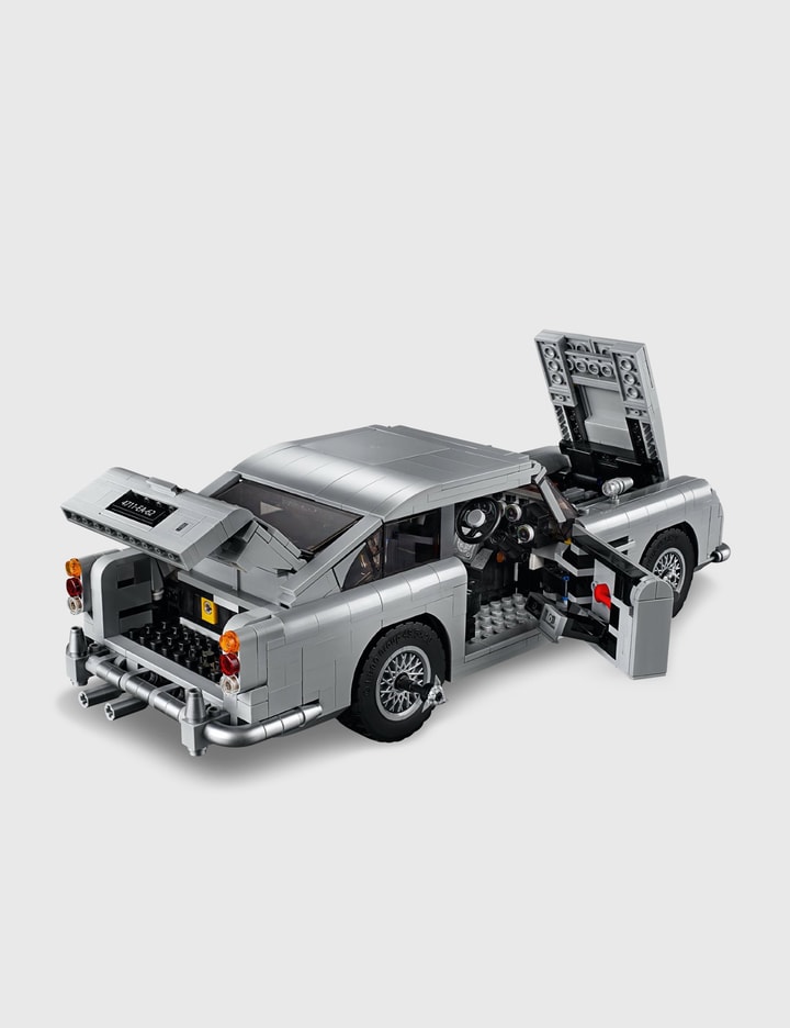 James Bond™ Aston Martin DB5 Placeholder Image