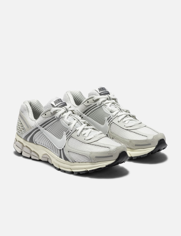 NIKE ZOOM VOMERO 5 Placeholder Image