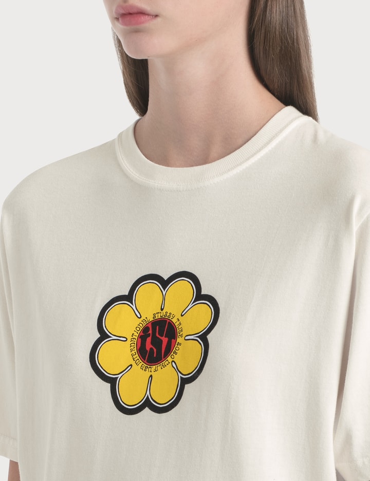 Ist Daisy T-Shirt Placeholder Image